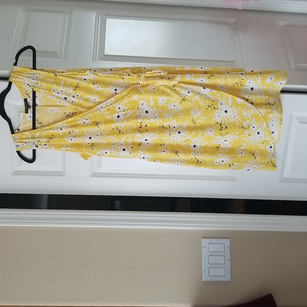 Banana Republic Floral Yellow Wrap Sleeveless Dress L
